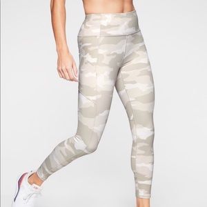 Contender white camo tights 7/8 NWT
